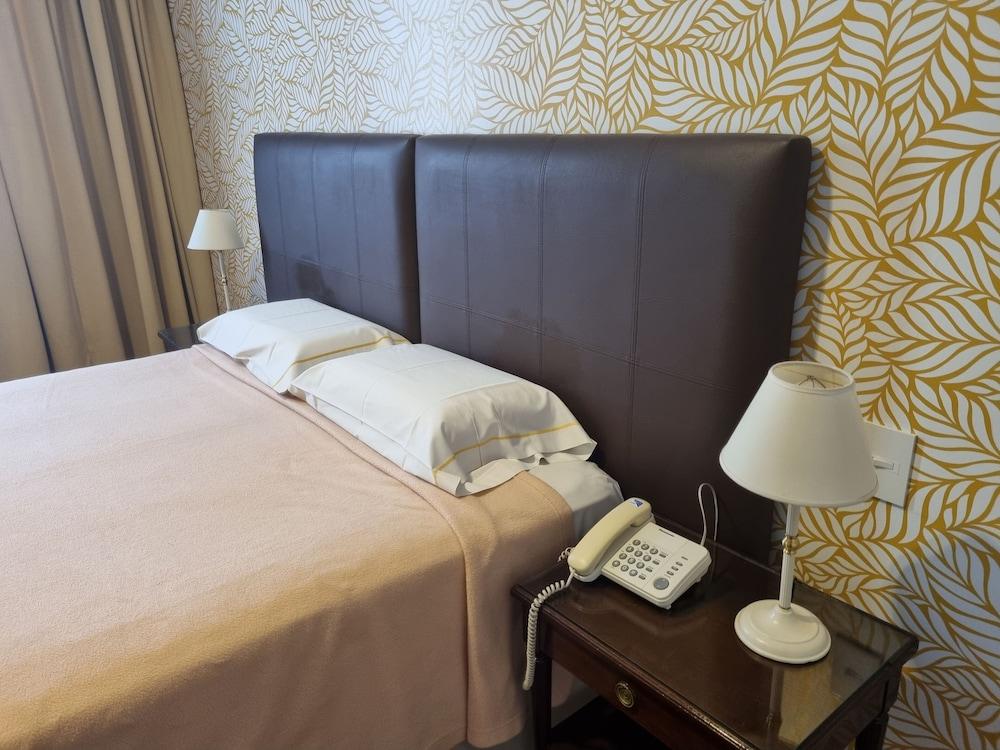 Regis Orho Hotel Буенос Айрес Екстериор снимка