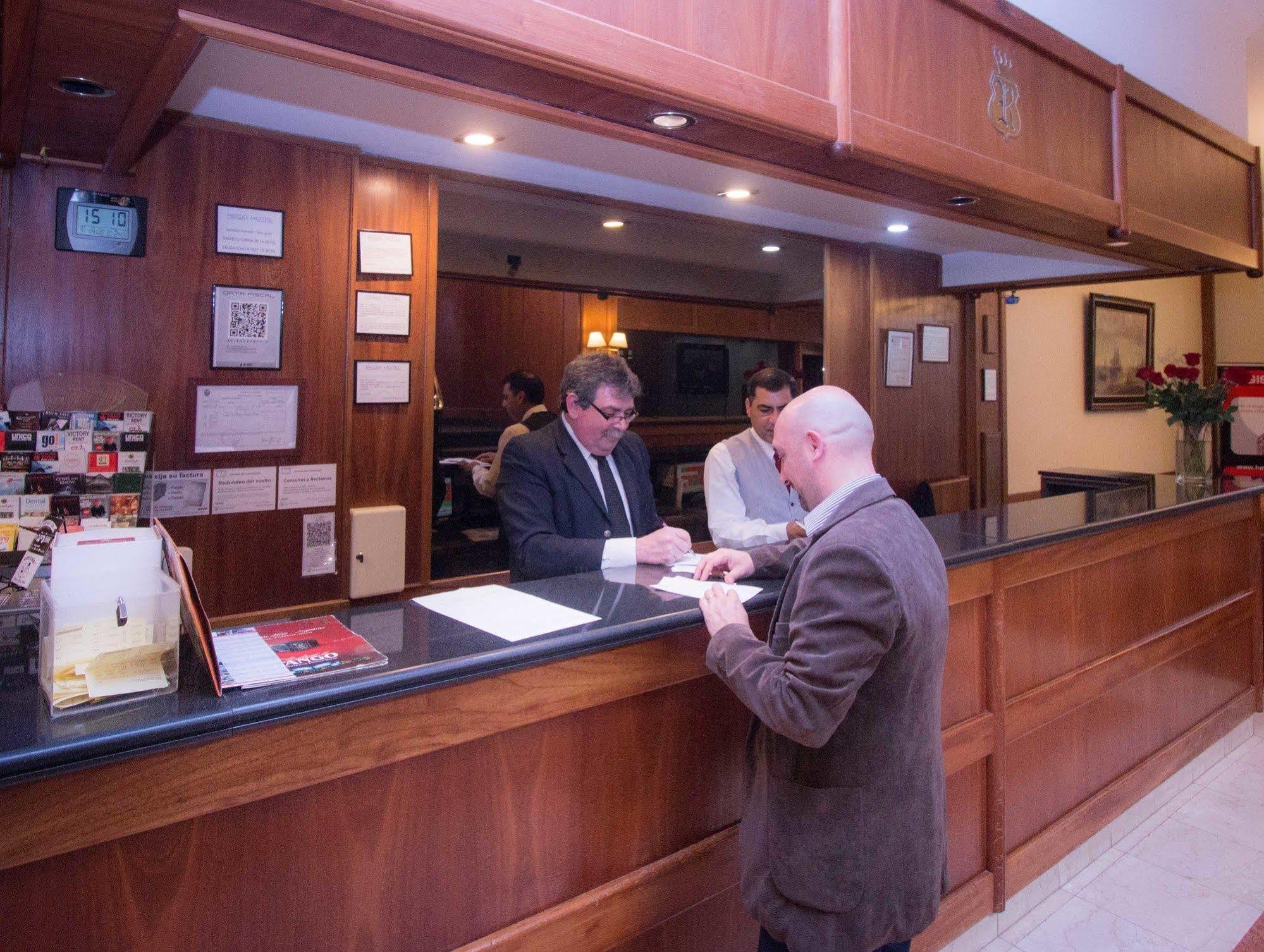 Regis Orho Hotel Буенос Айрес Екстериор снимка