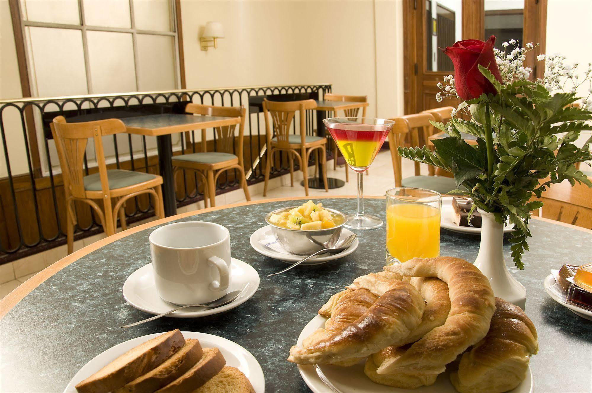Regis Orho Hotel Буенос Айрес Екстериор снимка