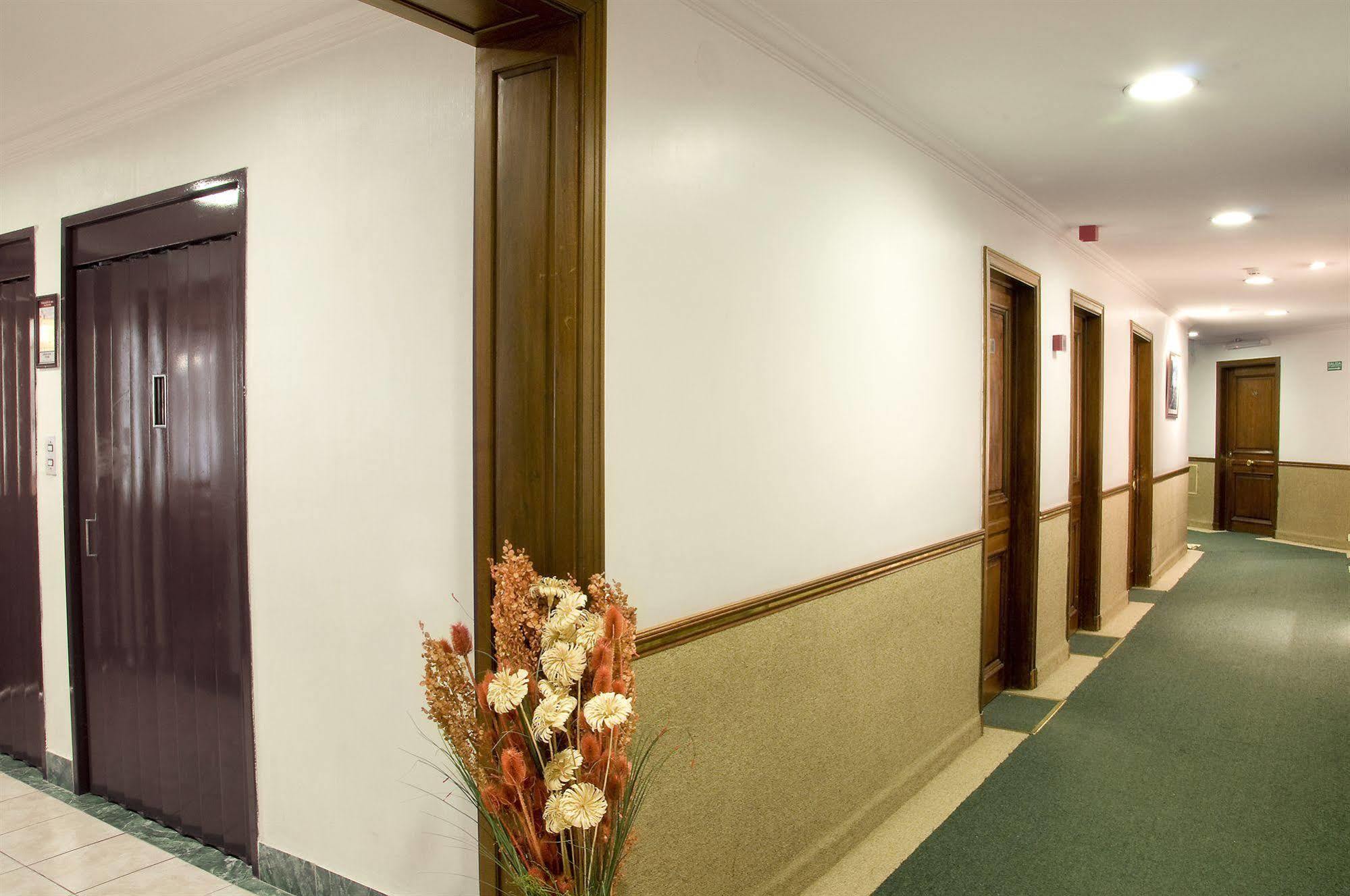 Regis Orho Hotel Буенос Айрес Екстериор снимка